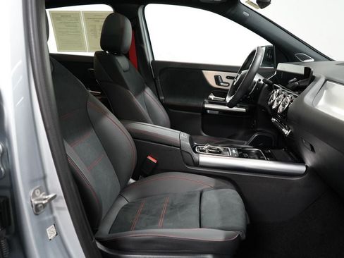Used 2024 Mercedes-Benz GLA 35 AMG 4MATIC image 24