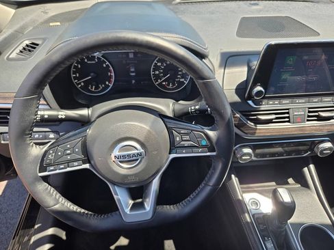 Used 2019 Nissan Altima 2.5 SL FWD image 25