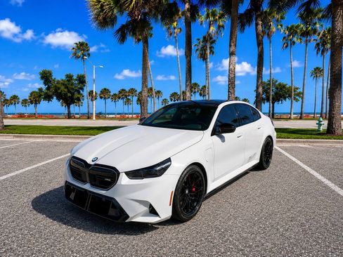 Used 2026 BMW M5 w/ Executive Package AWD/4WD image 1