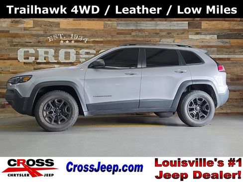 Used 2021 Jeep Cherokee Trailhawk w/ Trailer Tow Group AWD/4WD image 1