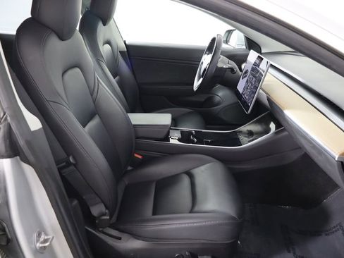 Used 2019 Tesla Model 3 Long Range AWD/4WD image 17