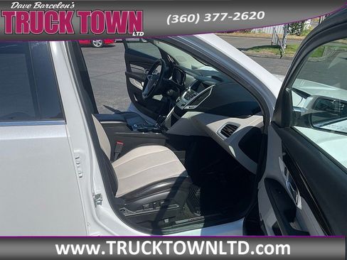 Used 2017 GMC Terrain Denali AWD/4WD image 16