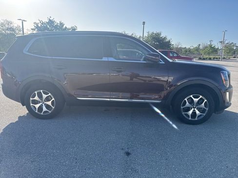 Certified 2021 Kia Telluride EX image 5