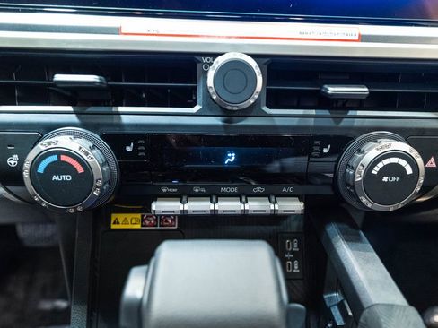 New 2026 Toyota Tacoma TRD Off-Road AWD/4WD image 30