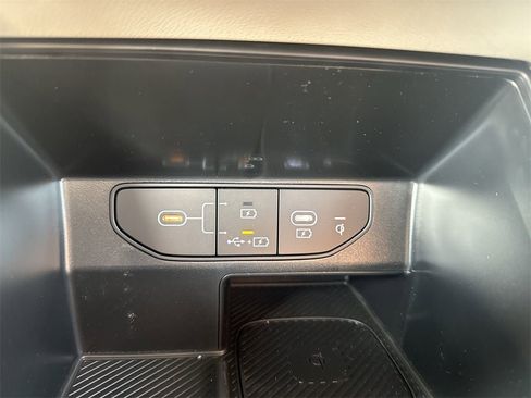 New 2025 Kia Sorento S image 36