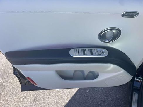 Used 2026 Hyundai Palisade Calligraphy FWD image 16