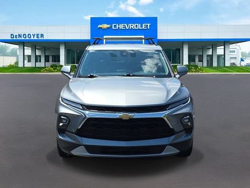 Used 2023 Chevrolet Blazer LT w/ Convenience Package AWD/4WD image 2