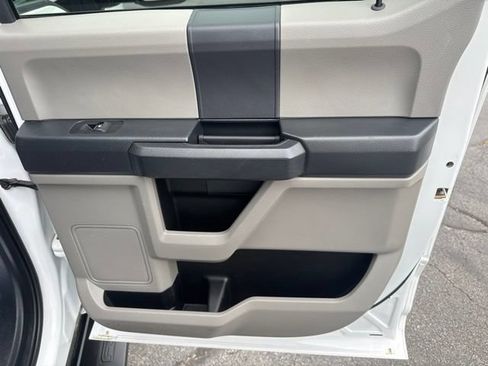 Used 2022 Ford F250 XL w/ Power Equipment Group AWD/4WD image 12