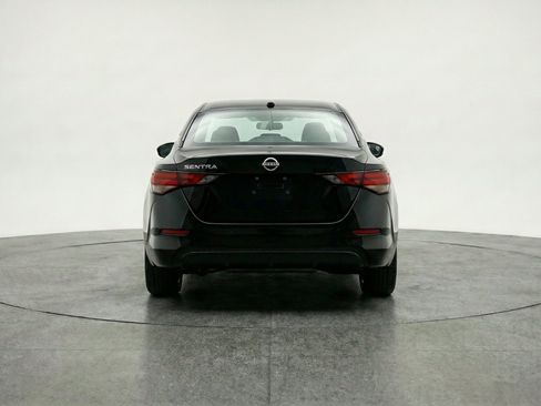 Used 2025 Nissan Sentra SV FWD image 7