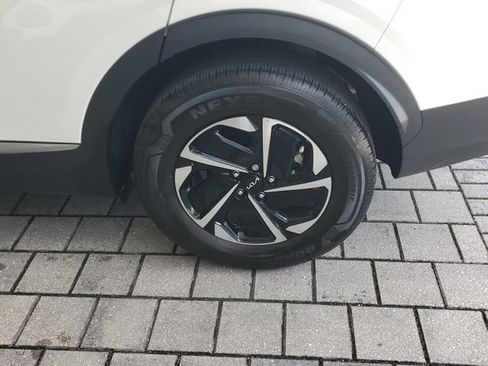 Certified 2023 Kia Sportage LX AWD/4WD image 5