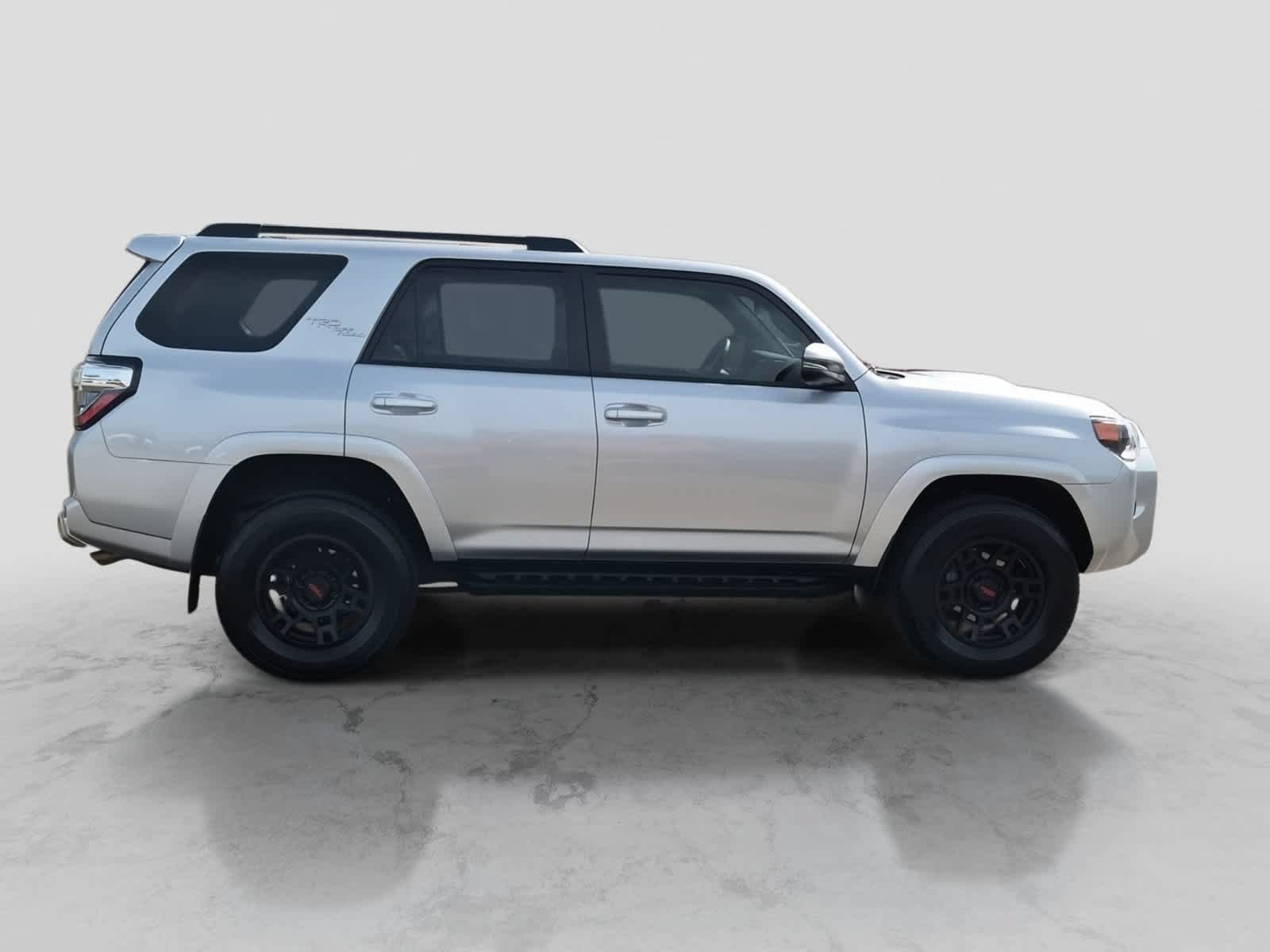 Used 2024 Toyota 4Runner TRD Off-Road Premium w/ Moonroof Package AWD/4WD image 9