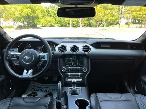 Used 2018 Ford Mustang GT Premium RWD image 17