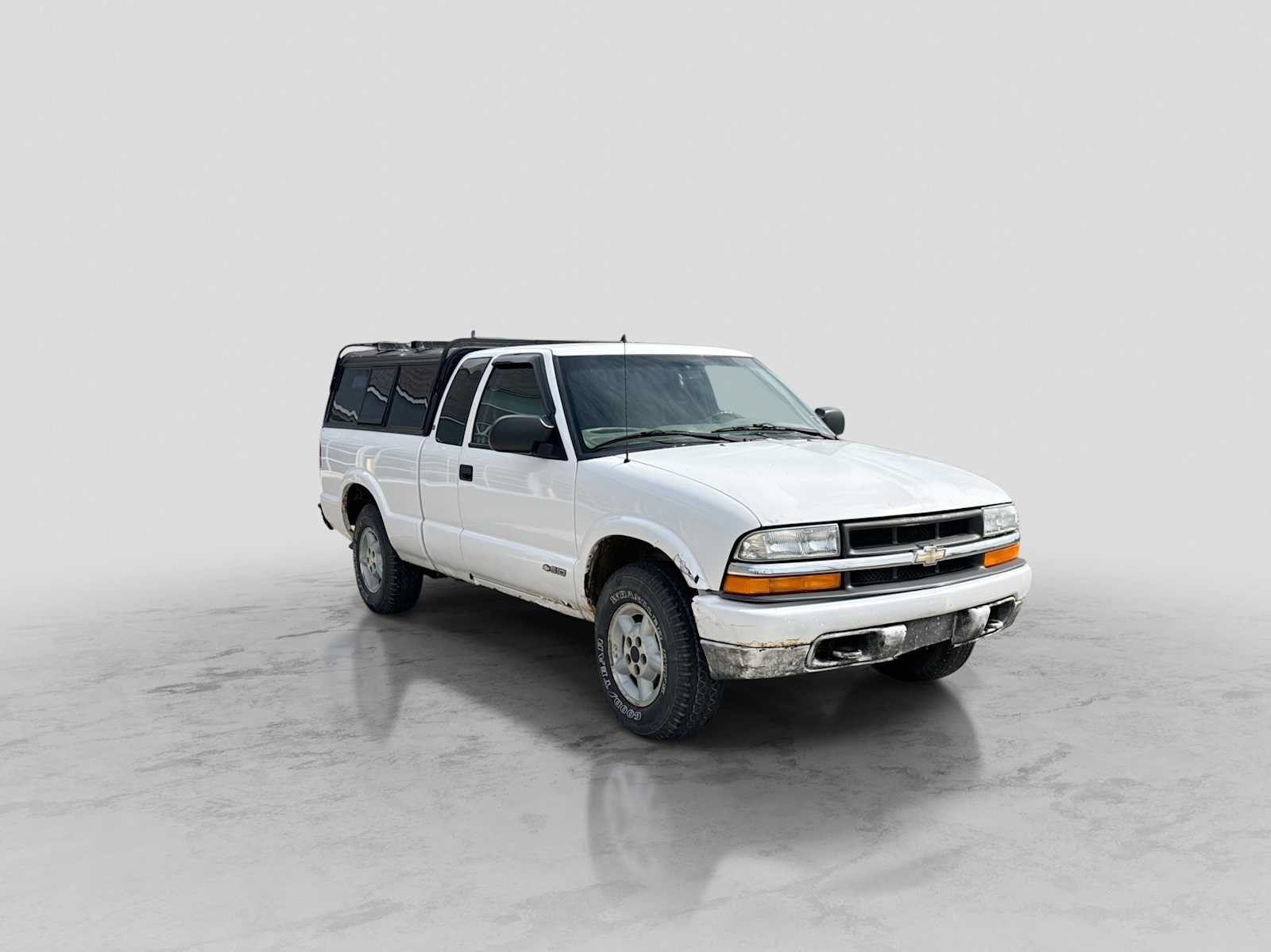 Used 2002 Chevrolet S10 Pickup LS w/ LS Preferred Equipment Group AWD/4WD image 7