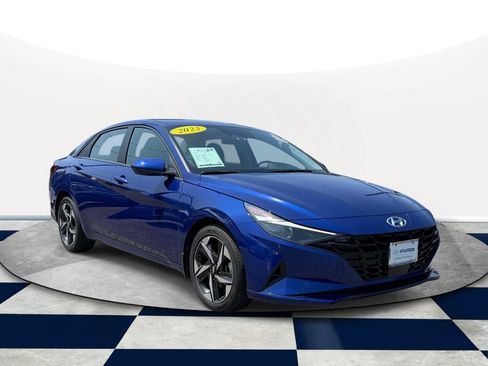 Used 2023 Hyundai Elantra SEL w/ Convenience Package FWD image 1
