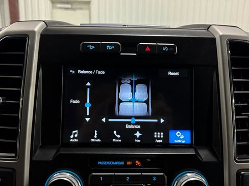 Used 2018 Ford F150 Lariat w/ Equipment Group 502A Luxury AWD/4WD image 26