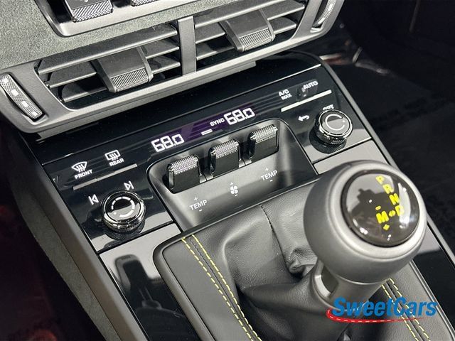Used 2025 Porsche 911 GT3 RWD image 25