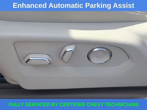 Used 2024 GMC Yukon XL Denali w/ Advanced Technology Package image 28