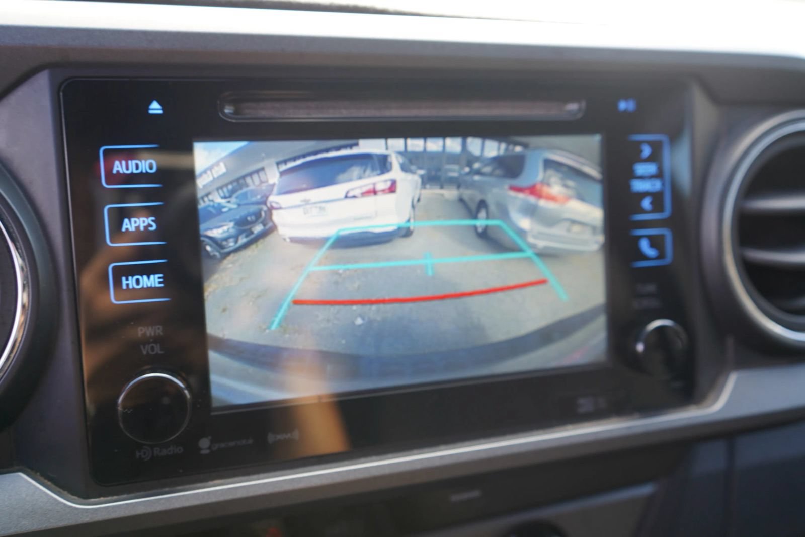 Used 2017 Toyota Tacoma TRD Sport RWD image 21