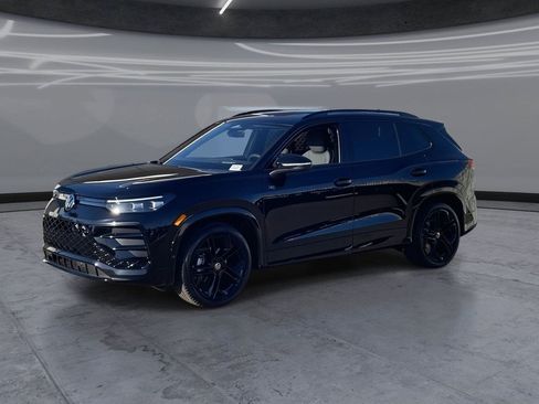 New 2026 Volkswagen Tiguan SE R-Line FWD image 3