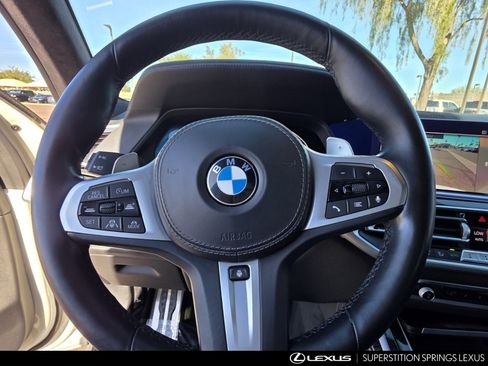 Used 2021 BMW X7 M50i image 22