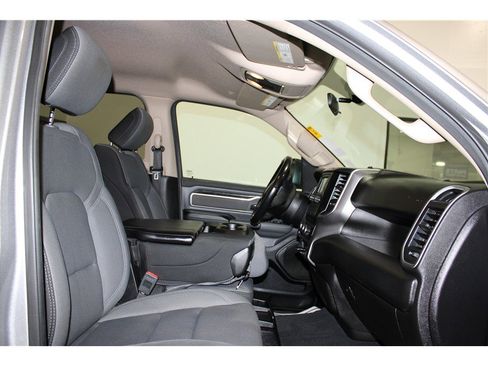 Used 2019 RAM 1500 Big Horn image 23