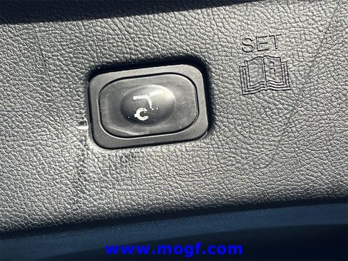 Certified 2022 Ford Edge Titanium image 30