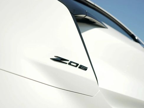 Used 2025 Chevrolet Corvette Z06 image 9