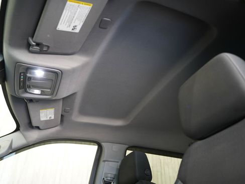 Used 2022 Chevrolet Silverado 1500 Custom Trail Boss AWD/4WD image 23