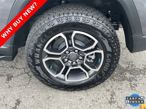 Used 2024 Jeep Grand Cherokee Trailhawk image 11