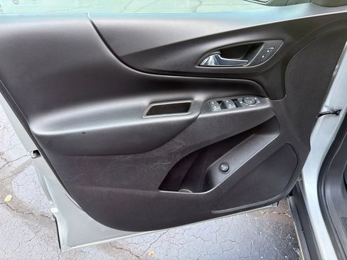 Used 2019 Chevrolet Equinox LT FWD image 7