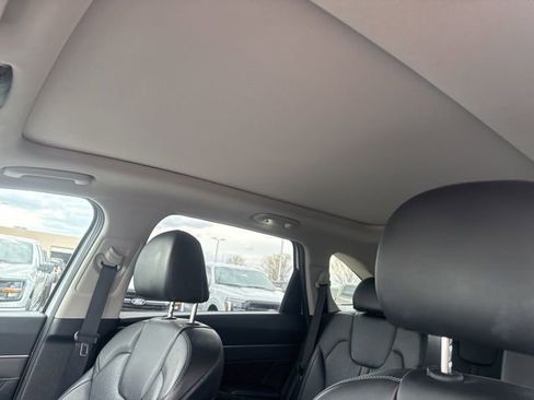 Used 2022 Kia Sorento SX image 15