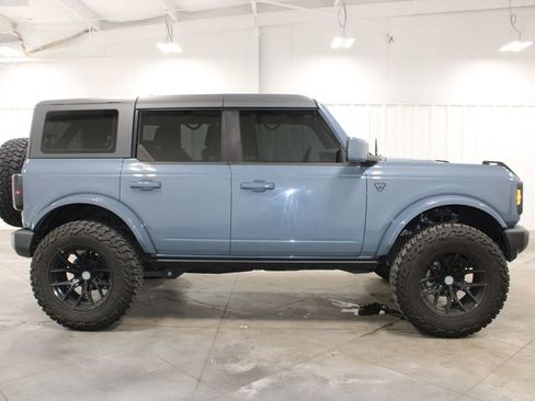 Used 2023 Ford Bronco 4-Door AWD/4WD image 11