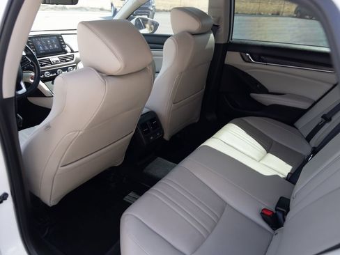 Used 2022 Honda Accord Touring image 19