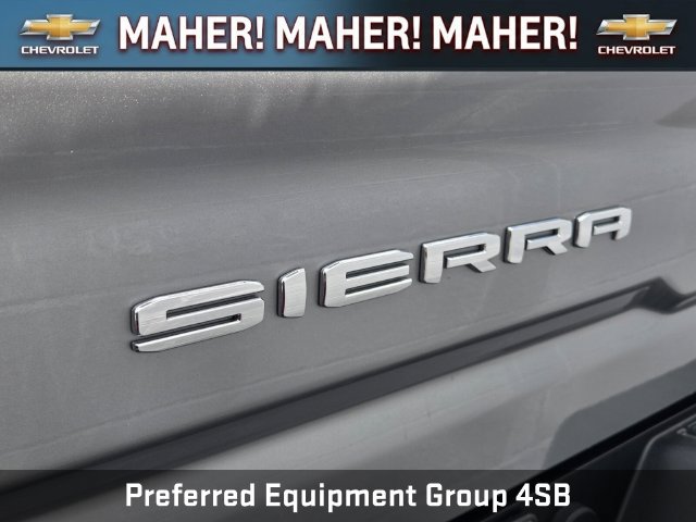 Used 2025 GMC Sierra 2500 AT4 w/ Technology Package AWD/4WD image 4