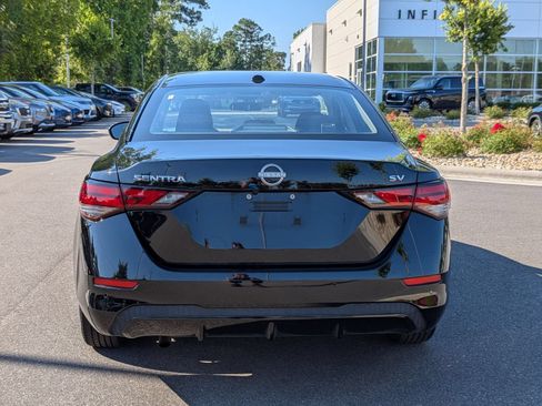 Used 2024 Nissan Sentra SV FWD image 4