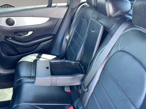 Used 2019 Mercedes-Benz GLC 300 4MATIC image 38