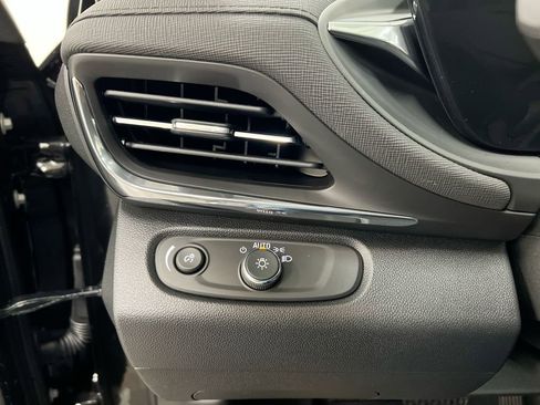 New 2026 Buick Envista Preferred image 18