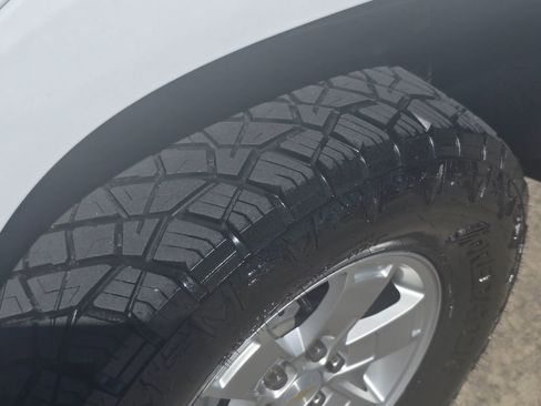 Used 2020 Chevrolet Colorado W/T w/ WT Convenience Package image 31