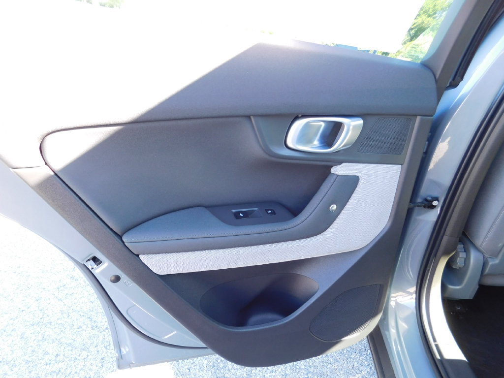 Used 2022 Polestar Polestar 2 w/ Pilot Package AWD/4WD image 13