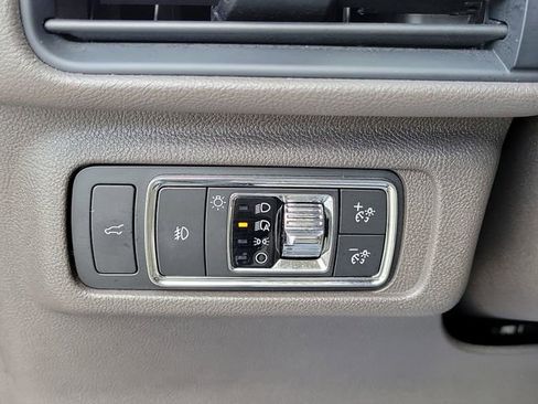 Certified 2020 Lincoln Corsair Reserve w/ Equipment Group 201A image 12