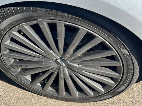 Used 2018 Lincoln MKZ Reserve image 18