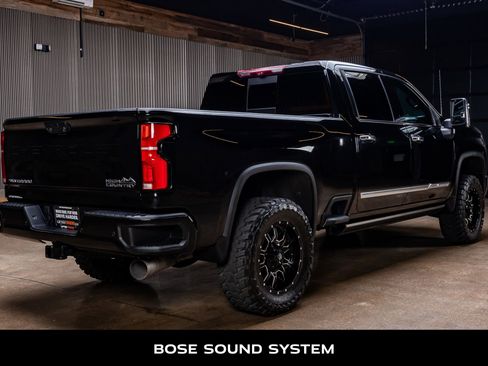 Used 2024 Chevrolet Silverado 3500 High Country w/ High Country Premium Package AWD/4WD image 9