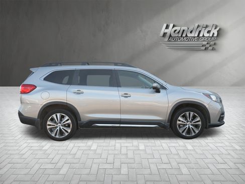 Used 2020 Subaru Ascent Limited w/ Popular Package #2A image 10