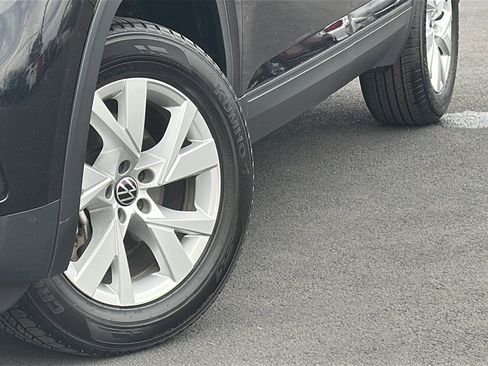 Used 2021 Volkswagen Atlas Cross Sport S image 3