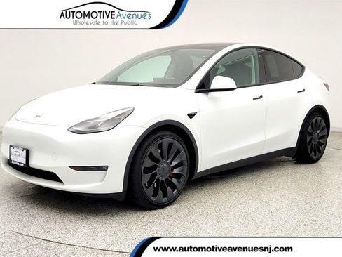 Used 2023 Tesla Model Y Performance image 1