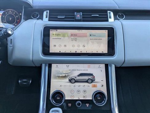 Used 2022 Land Rover Range Rover Sport SVR image 12