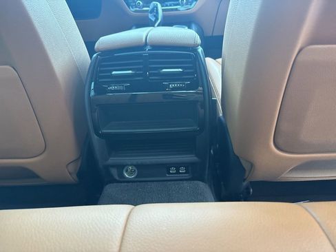 Used 2022 BMW 540i xDrive image 36