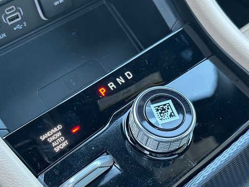 New 2025 Jeep Grand Cherokee L Limited w/ Luxury Tech Group II image 23