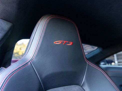 Used 2022 Porsche 911 GT3 RWD image 54