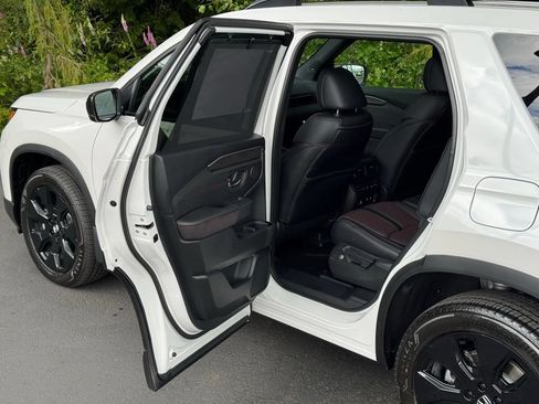 New 2026 Honda Pilot Black Edition image 13